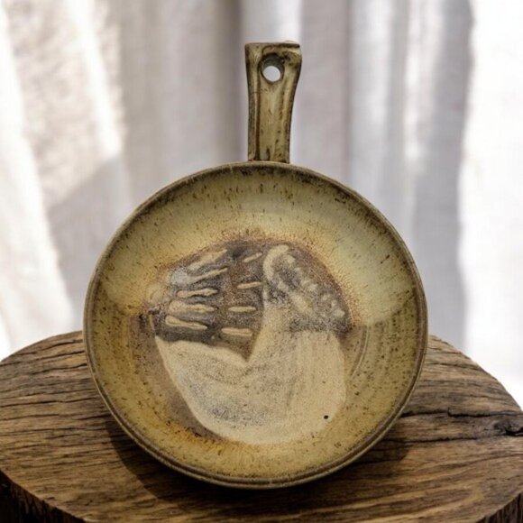Vintage Handcrafted Bakeware Artisan Signed - Picture 1 of 7